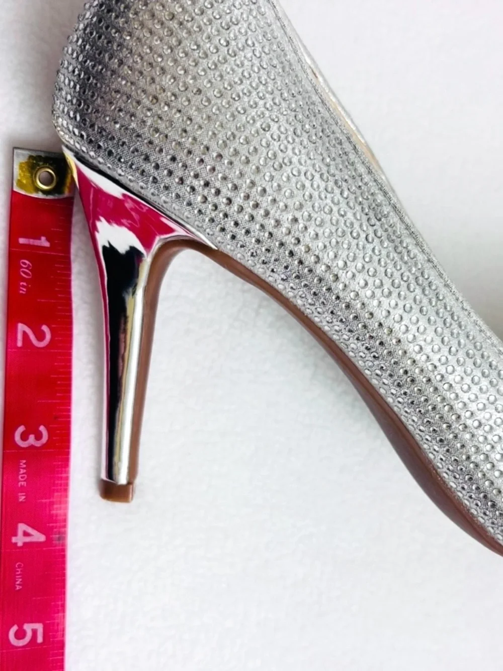 NWOT Jessica Simpson Silver Rhinestone Pointed Stiletto Sparkly Heels Pumps 7.5